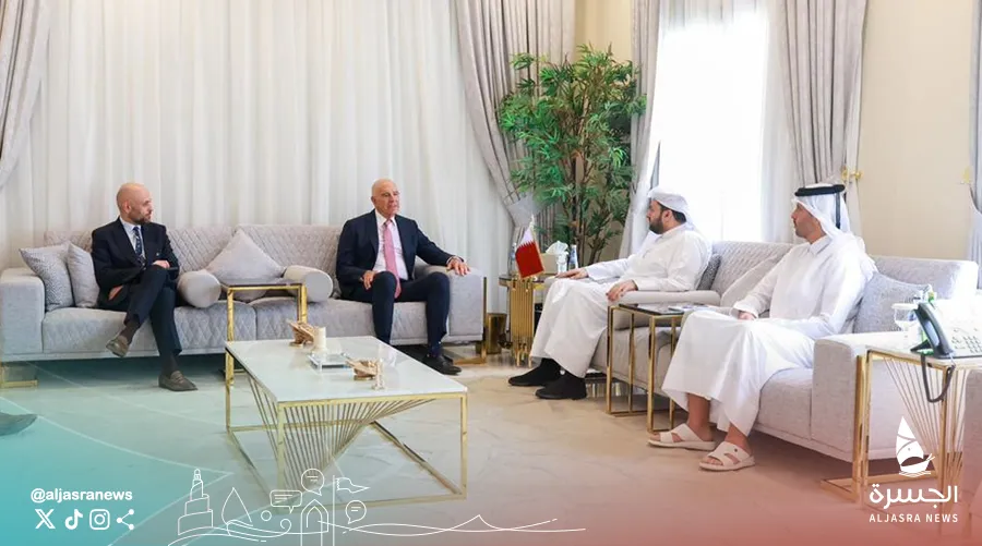 الخليفي يبحث خفض التصعيد مع المبعوث الأمريكي