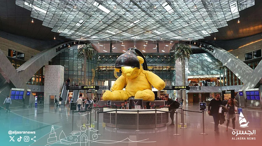 إغلاق المجال الجوي وتعليق الدراسة والعمل بالمتاحف