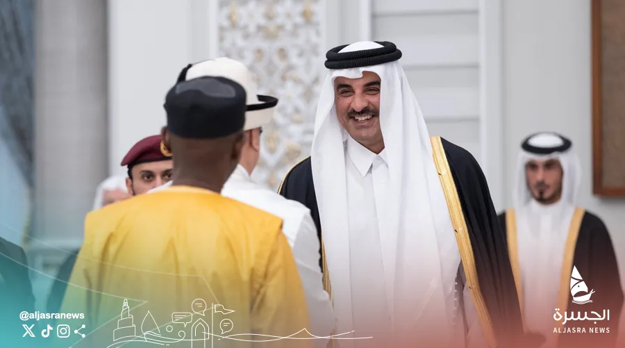 سمو الأمير يقيم مأدبة إفطار بقصر لوسيل