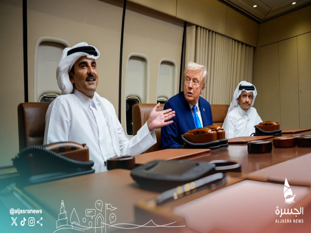 سمو الأمير يلتقي ترامب على طائرته الرئاسية بالدوحة