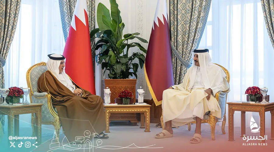 سمو الأمير يستقبل ولي عهد البحرين بالديوان