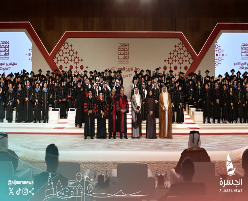 رئيس الوزراء يشهد تخريج 220 طالبًا بمعهد الدوحة