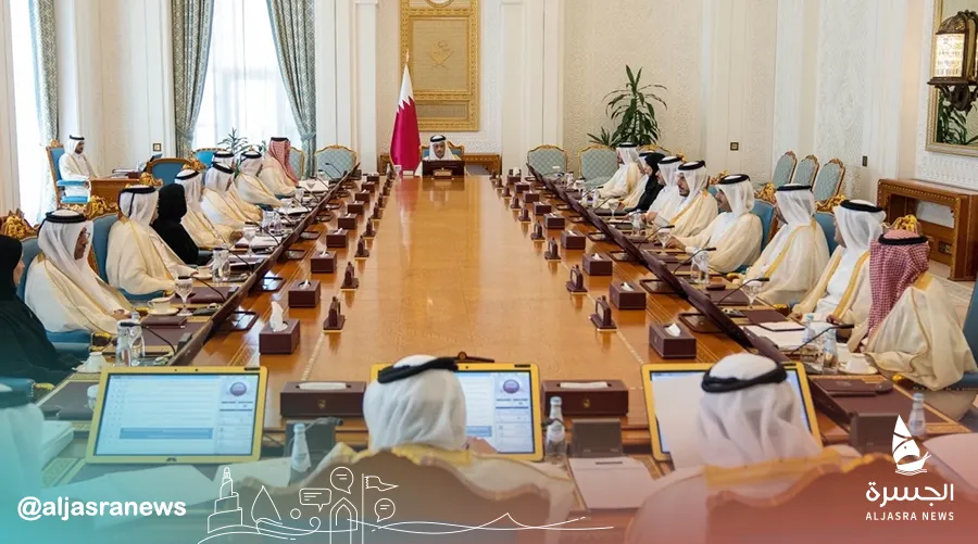 مجلس الوزراء يعتمد سياسة البريد ويعزز القيم