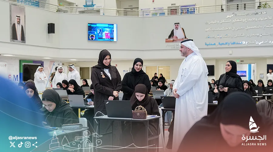 لولوة الخاطر تتفقد اختبارات مدرسة العلوم