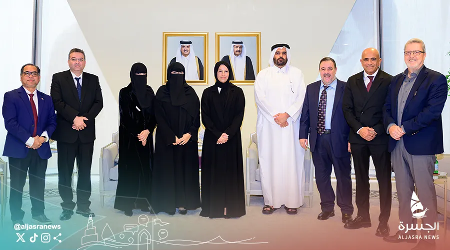 تكريم أكاديميي قطر لنجاح المنتدى العربي