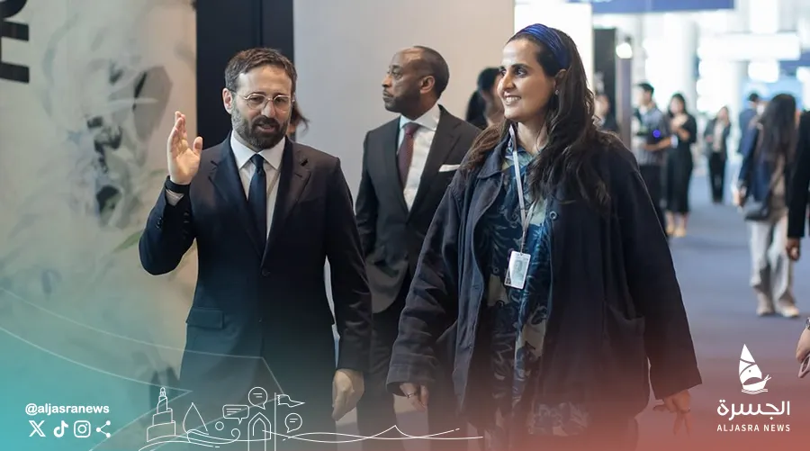 الشيخة المياسة تزور آرت بازل هونغ كونغ